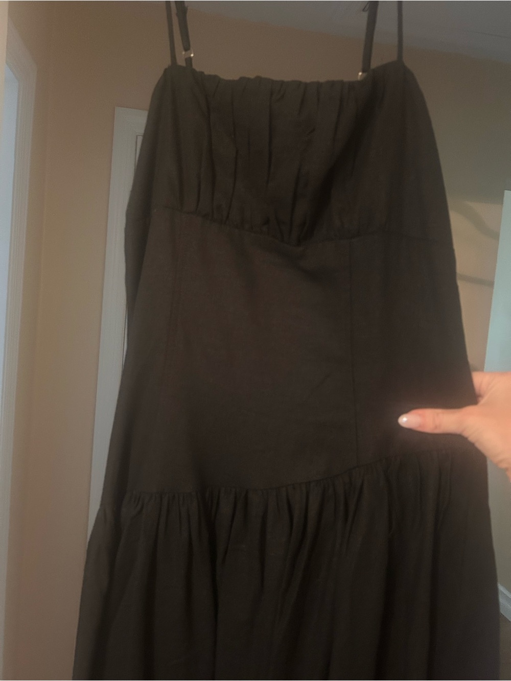 Lisa Says Gah Black Square-Neck Midi Dress - Picture 6 of 8